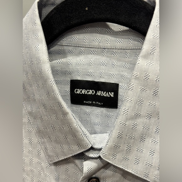 Giorgio Armani Dress Shirt - Size 38 - Picture 4 of 7